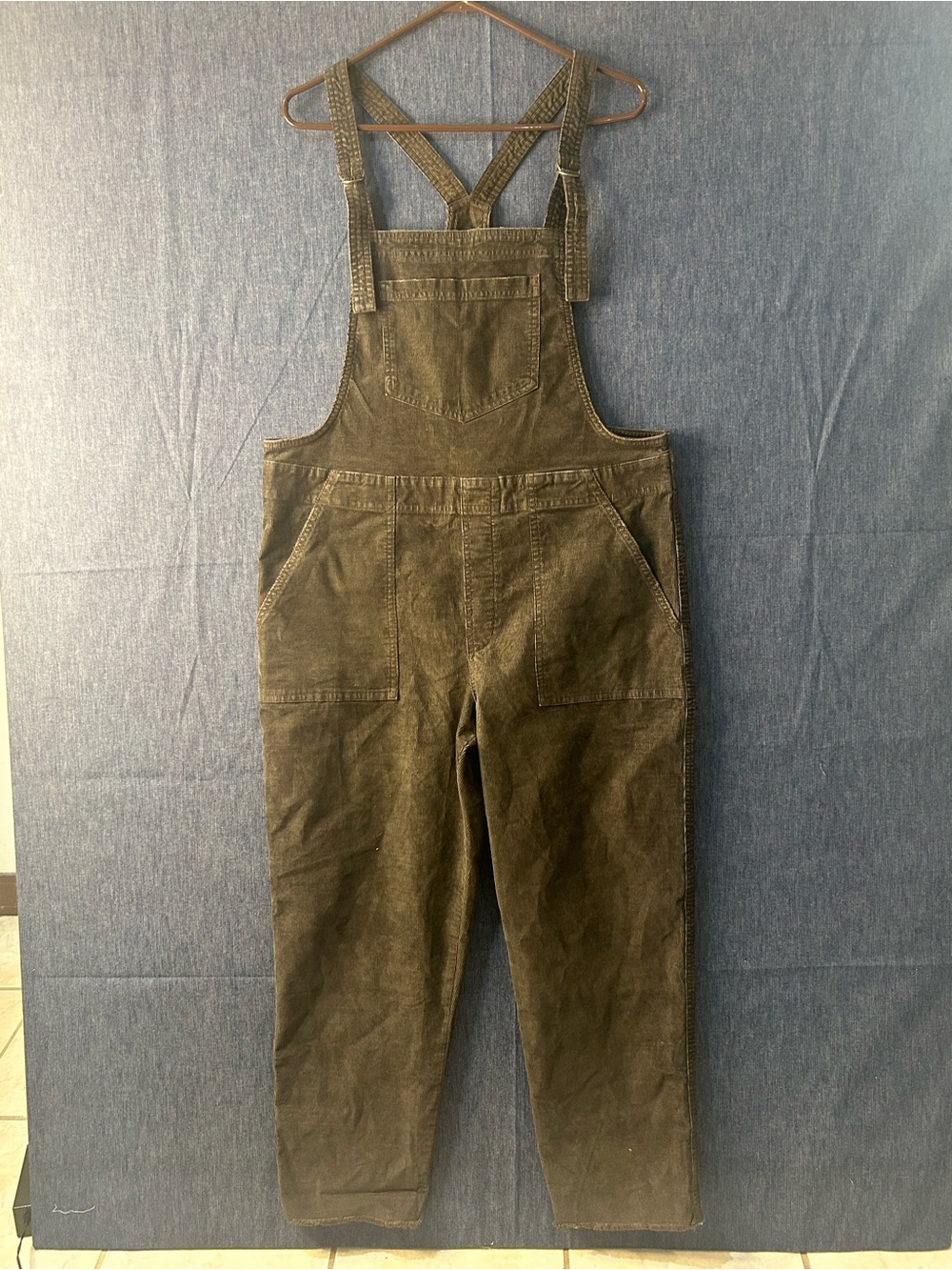 Airie Women’s Grey Corduroy Overalls - Classic Fit Large